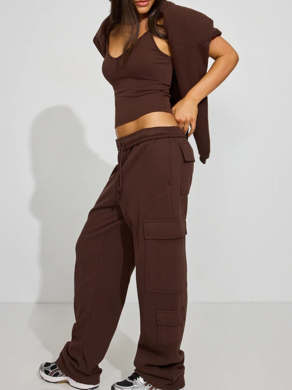 NWT Garage UltraFleece Cargo Straight Sweatpants Brown Medium